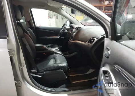 2012 Dodge Journey Crew z USA, uszkodzony, nr VIN 3C4PDCDG5CT147028